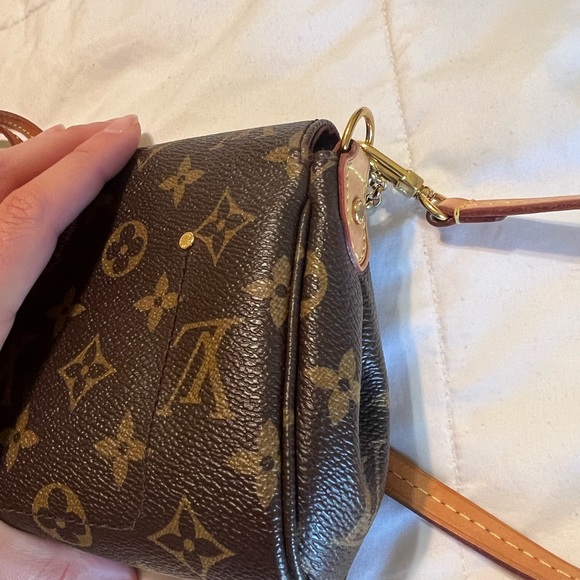 Louis Vuitton favorite PM - Picture 9 of 9